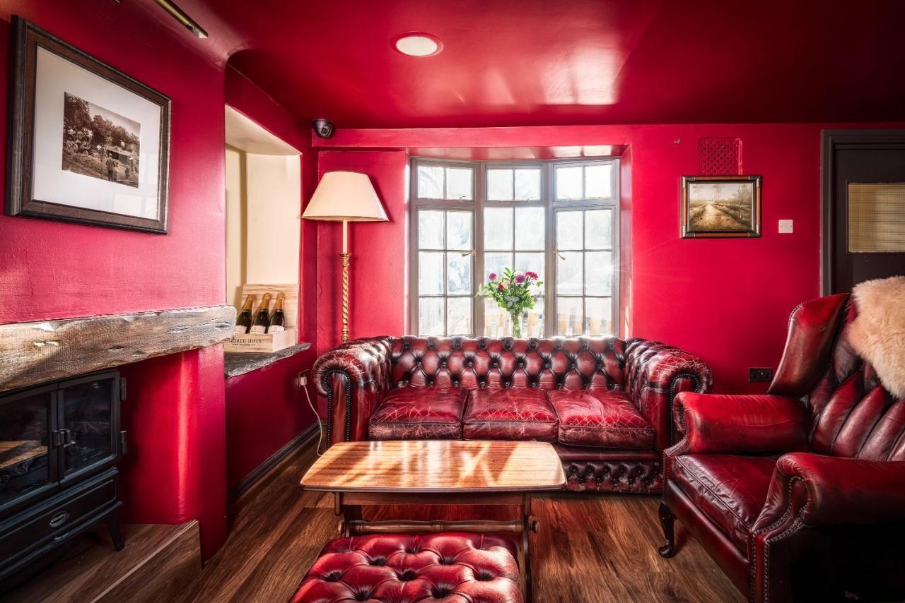 The Chilterns Fox Hotel *