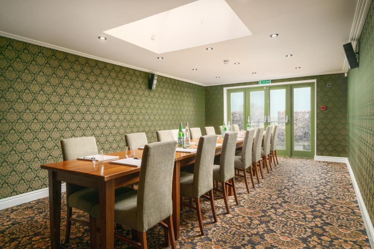 The Chilterns Fox Hotel *